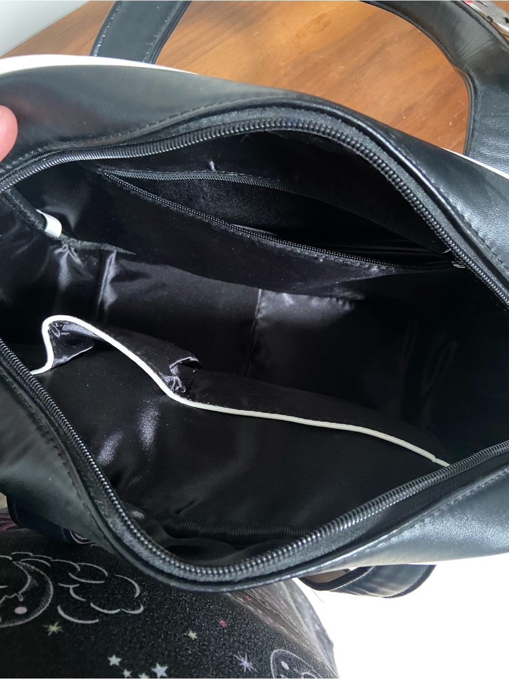 Sourpuss Cemetery Handbag - Picture 6 of 14